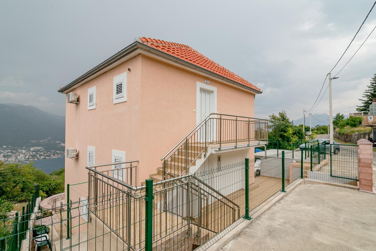 Apartments Mitrovic لوستيكا المظهر الخارجي الصورة