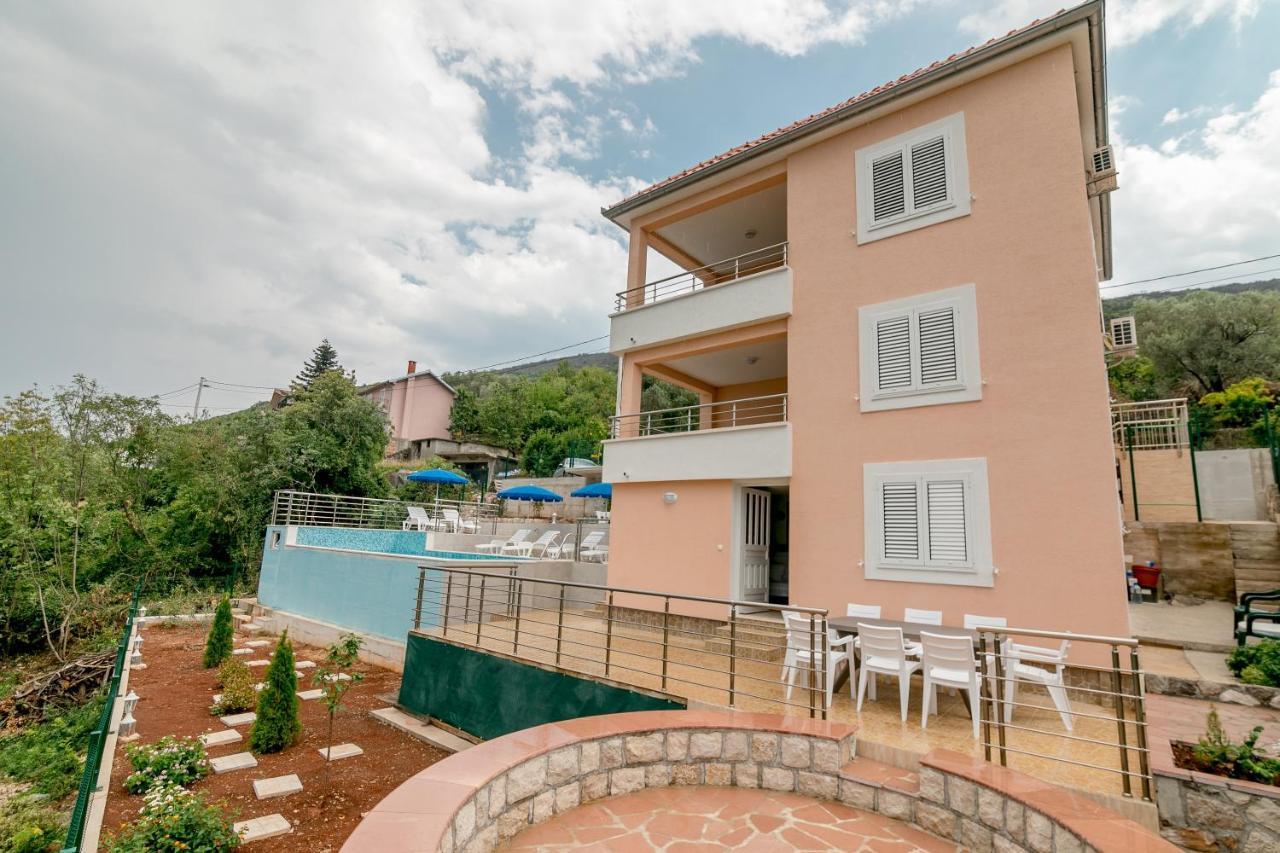 Apartments Mitrovic لوستيكا المظهر الخارجي الصورة