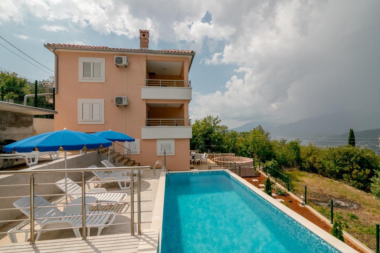 Apartments Mitrovic لوستيكا المظهر الخارجي الصورة