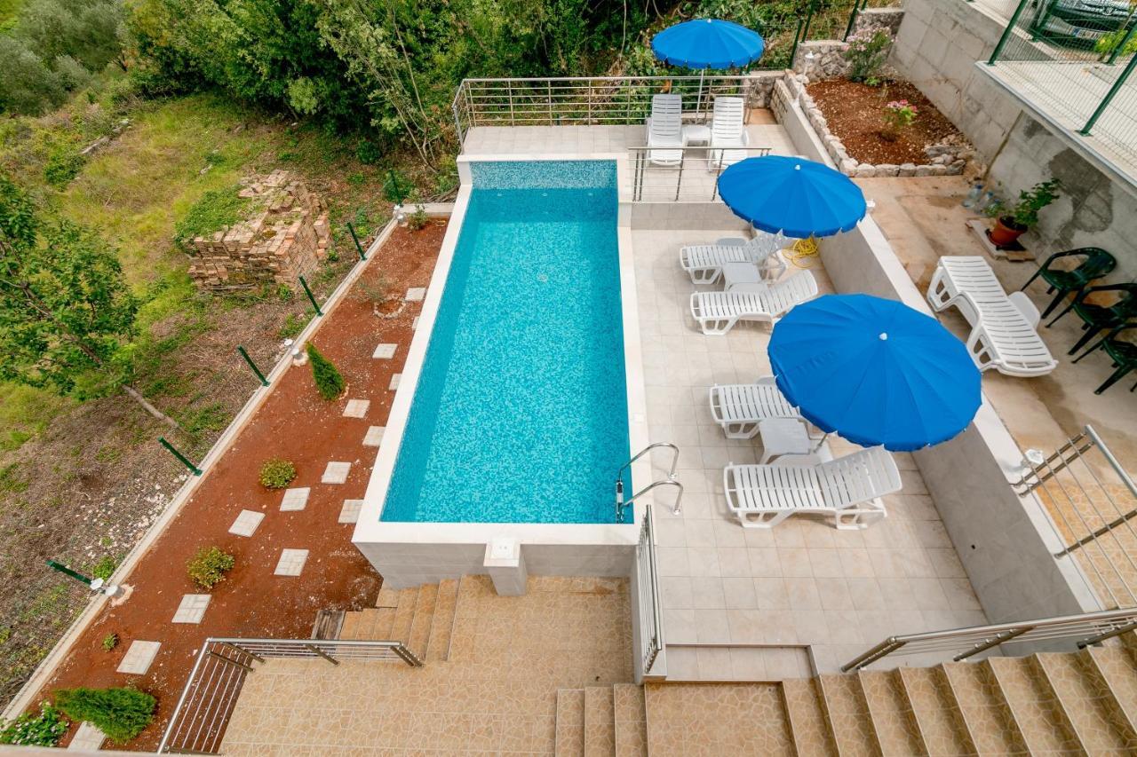Apartments Mitrovic لوستيكا المظهر الخارجي الصورة
