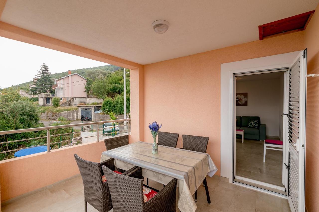 Apartments Mitrovic لوستيكا المظهر الخارجي الصورة