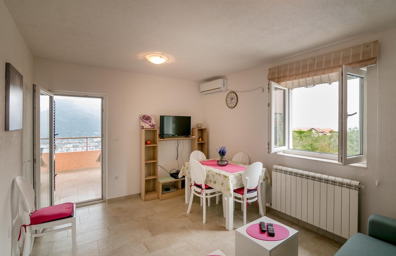 Apartments Mitrovic لوستيكا المظهر الخارجي الصورة